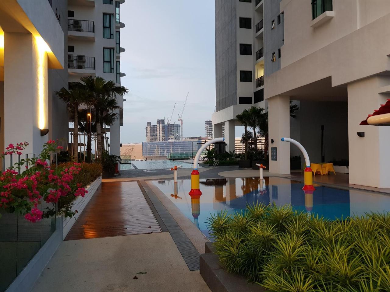 Southkey Mosaic By Cozystay Johor Bahru Ngoại thất bức ảnh